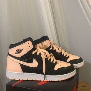 Jordan 1 Retro High OG Black Crimson Tint Size 7Y